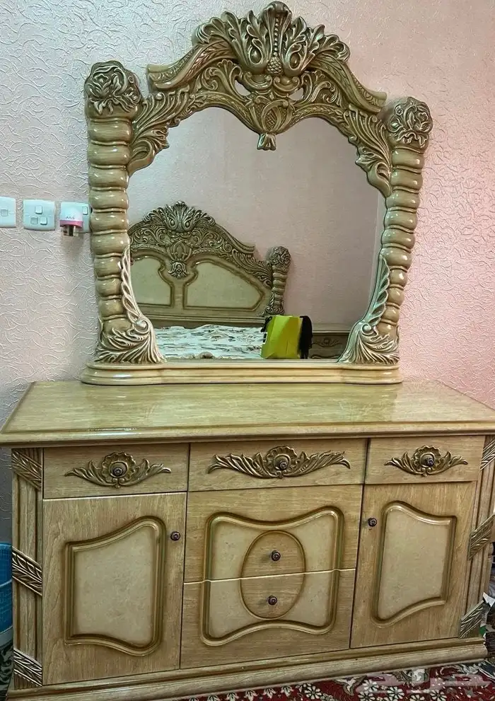 غرفه نوم للبيع استخدام نظيف مره 1