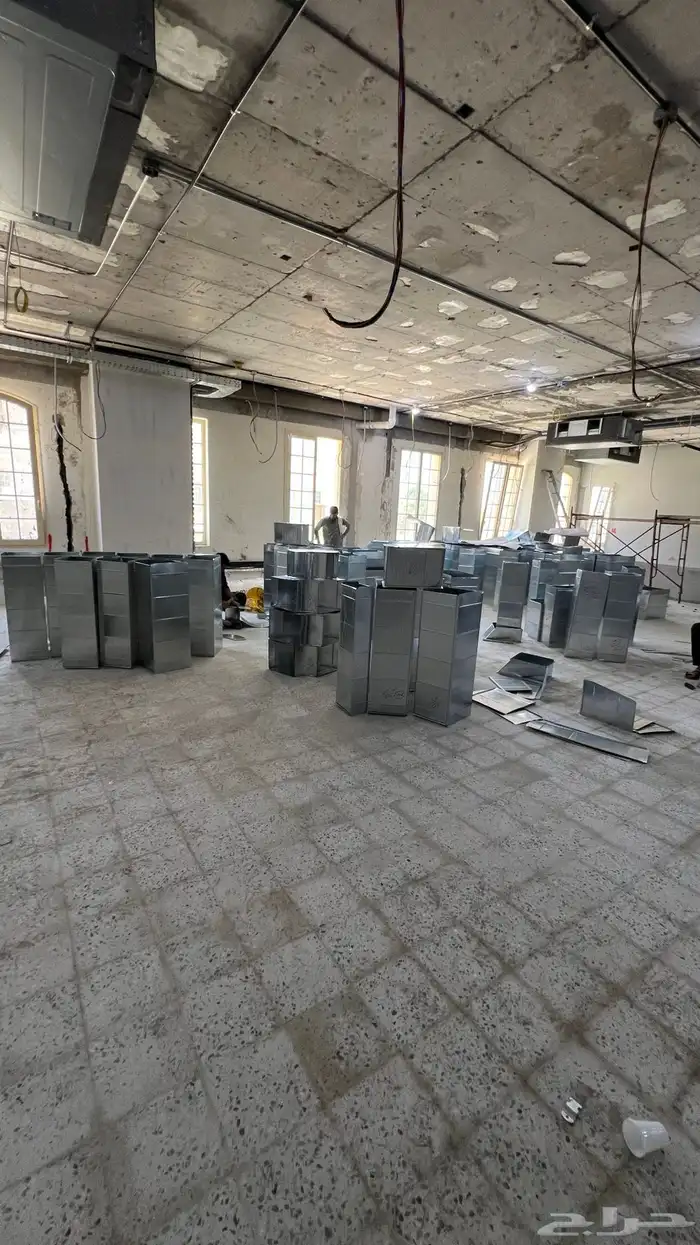 دكت مخفي للمحلات التجارية والمباني الإدارية 1