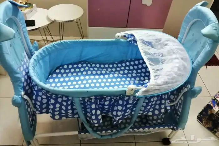 سرير وكرسي أطفال 0