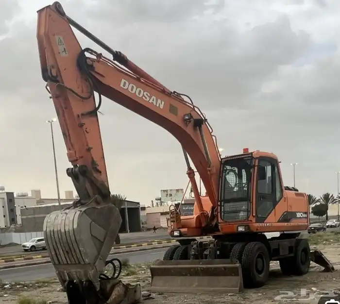 معدات للإجار الشهري واليومي 0