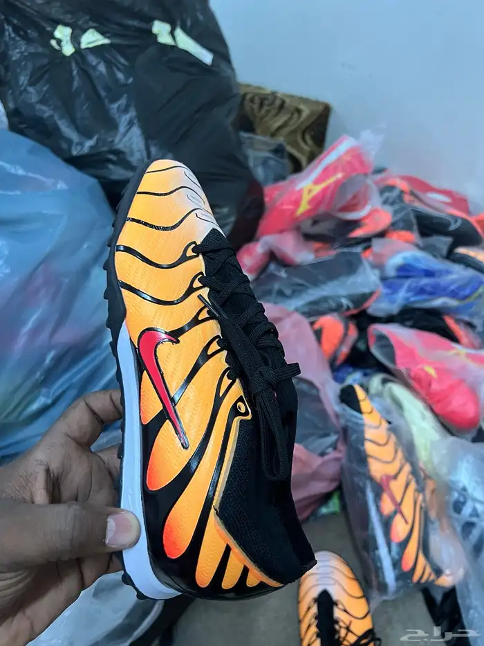 حذاء رياضي 2
