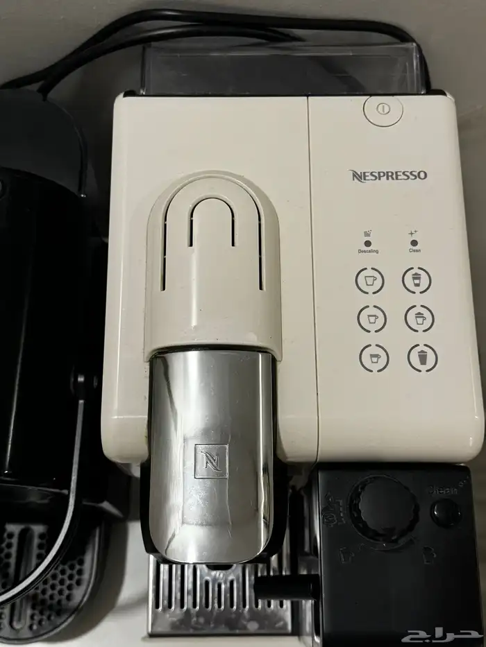 مكينة قهوة نيسبرسو مع تبخير 1