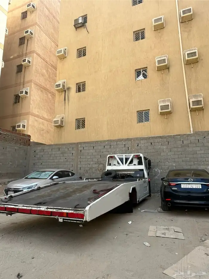 سطحه جده لسحب السيارات 0
