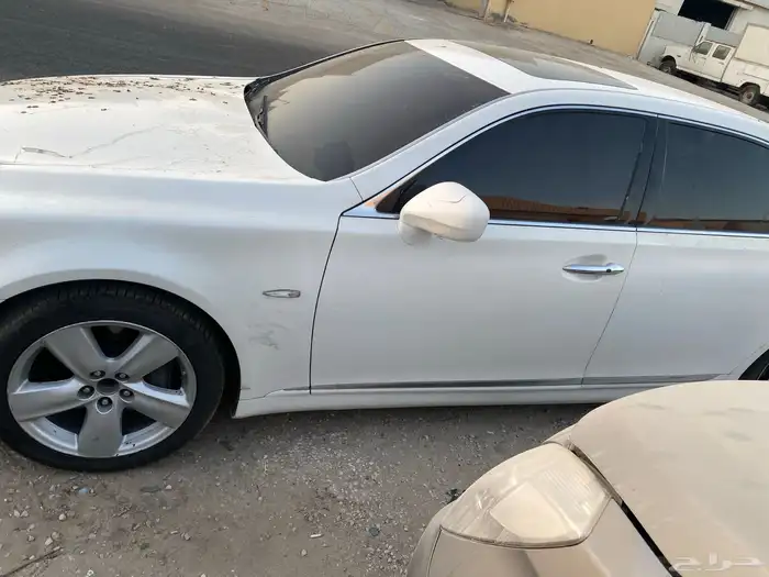 لكزس LS460L قطع غيار تشليح 4