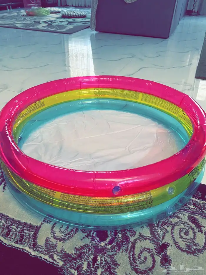 مسابح واللعاب 72