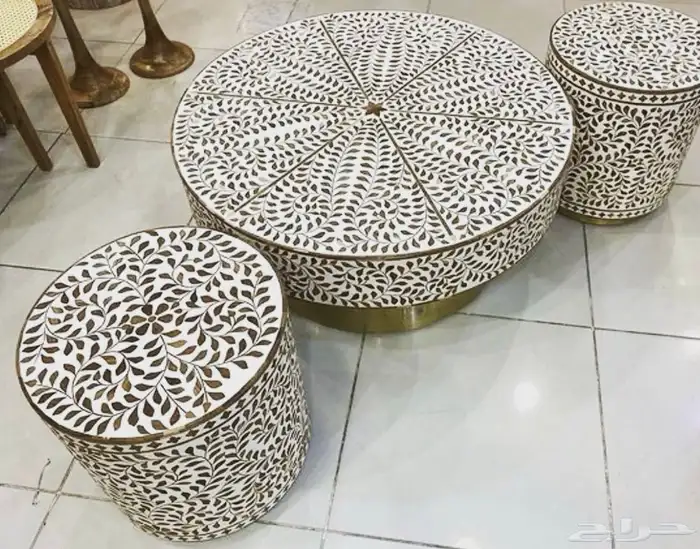 طاولات. 17