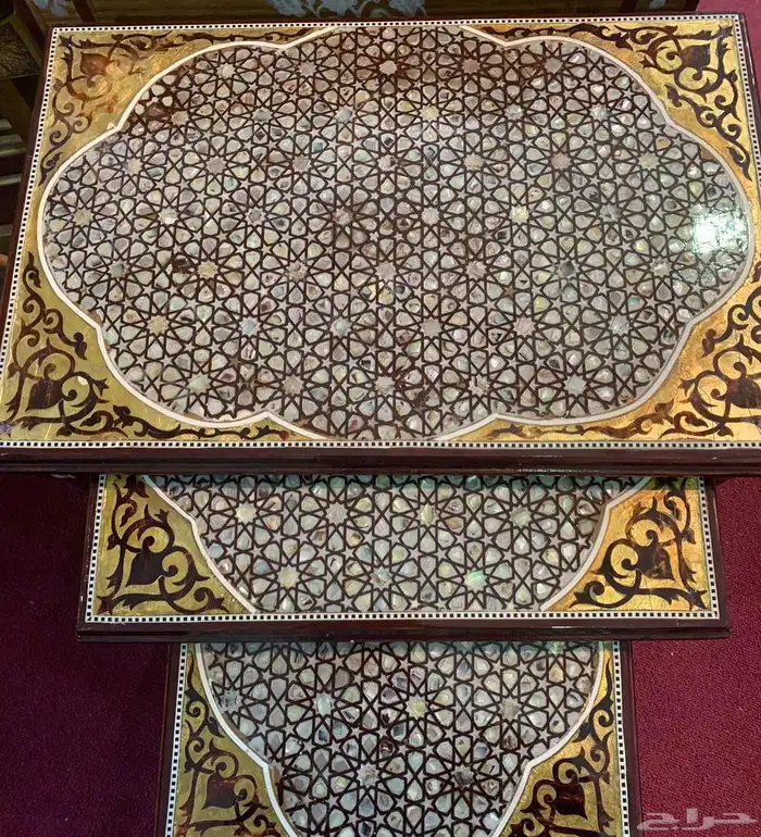 طاولات. 24