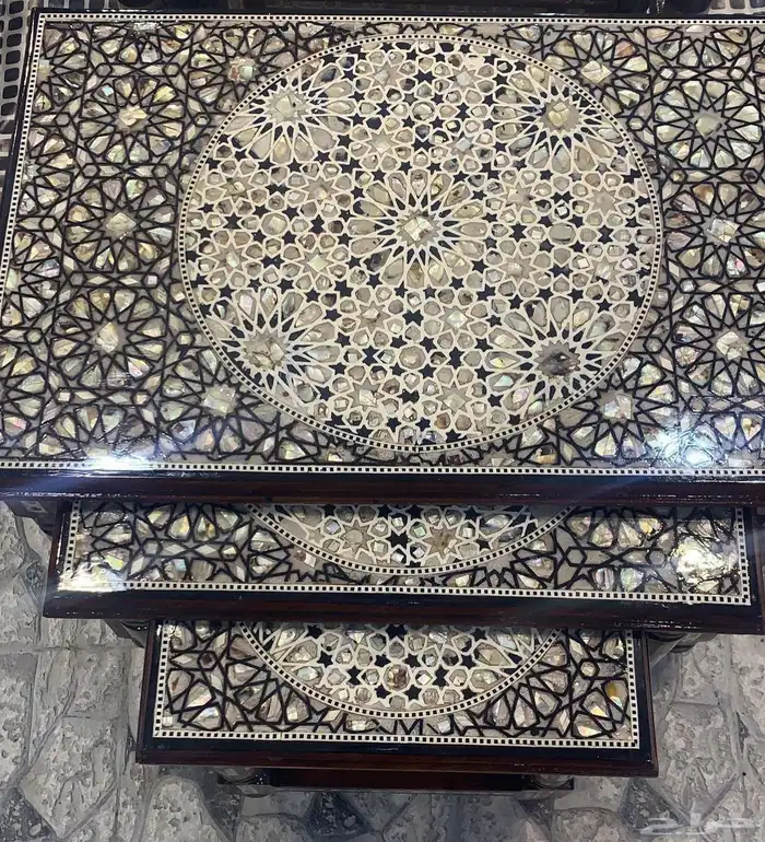 طاولات. 28