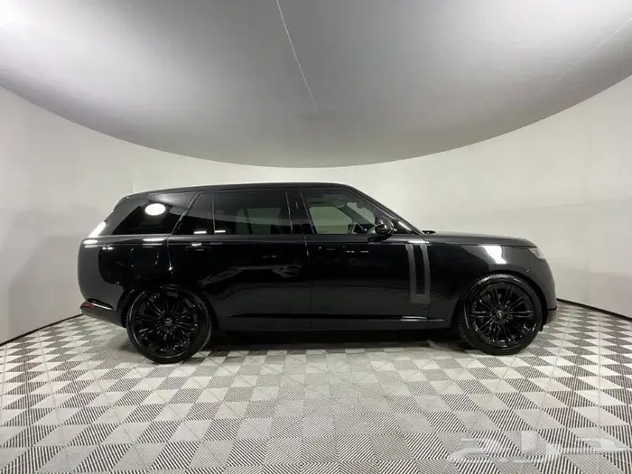 رينج روفر فيرست اديشن RANGE ROVER FIRST EDITION 2