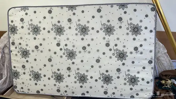 أثاث للبيع دولاب ستارة ومرتبه 3