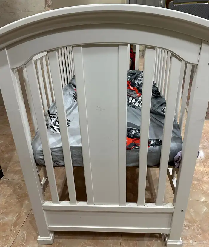 سرير اطفال 0