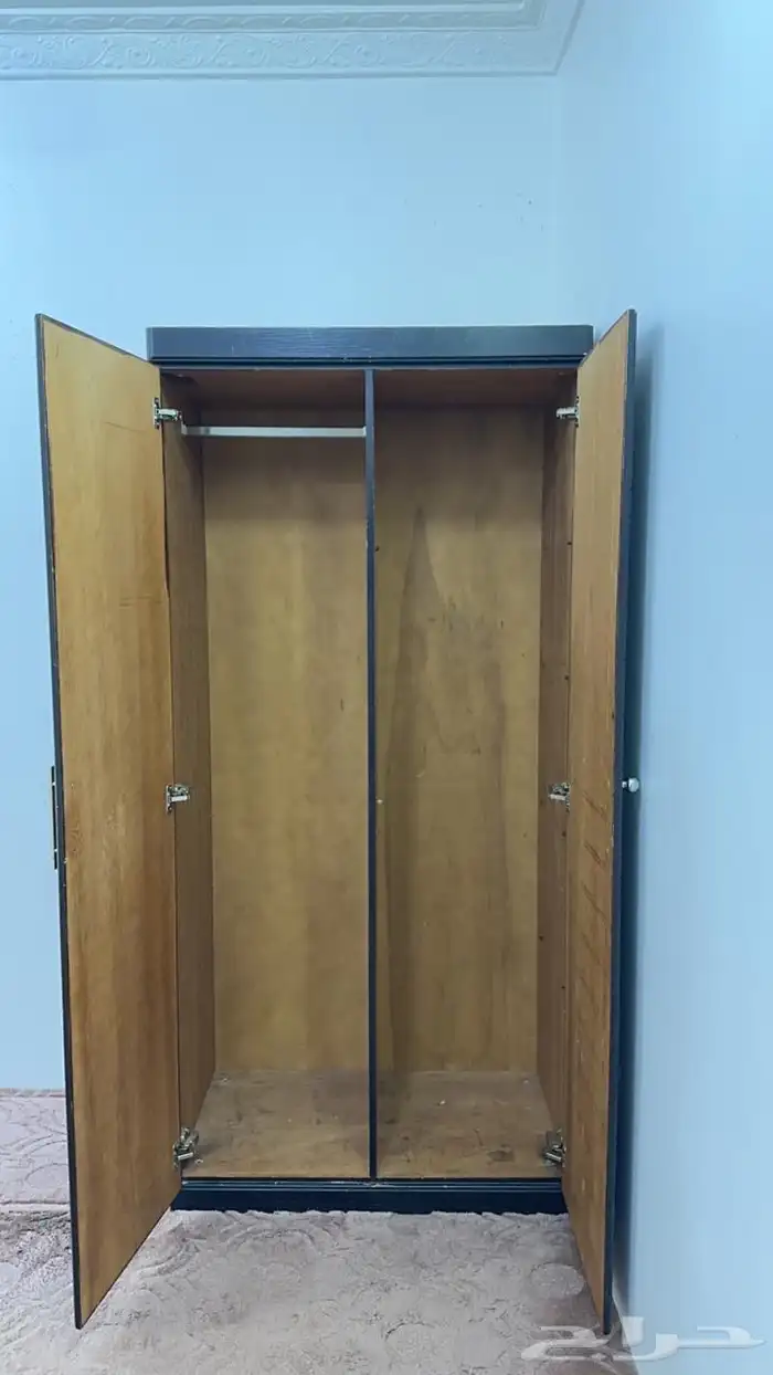 أثاث للبيع دولاب ستارة ومرتبه 1