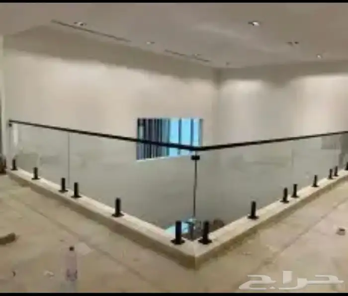 حاجز شاور زجاج سكريت المنيوم استركشر كارتنول مكاتب معارض 9