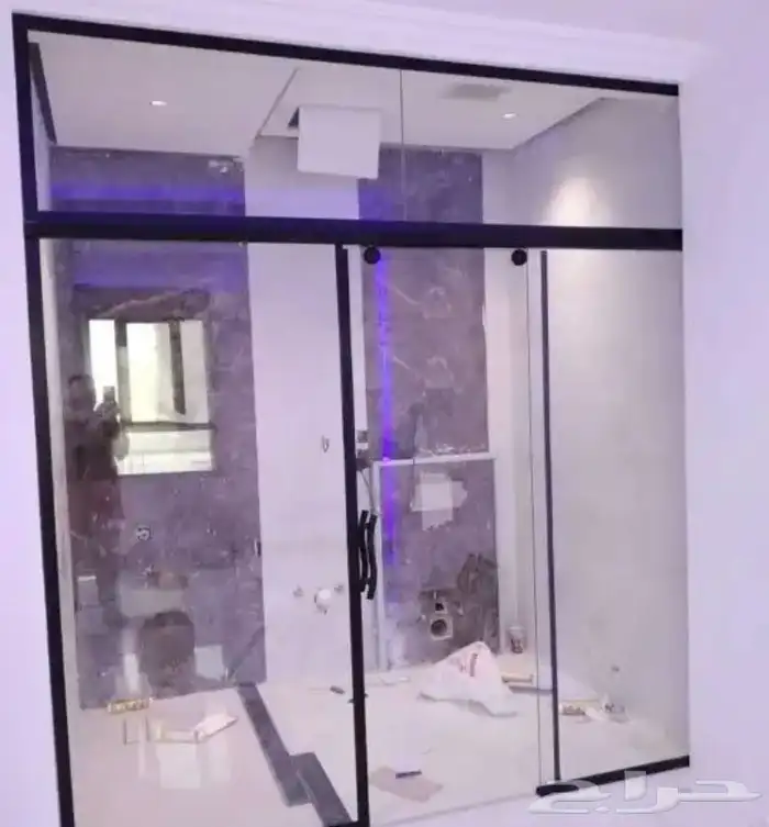 حاجز شاور زجاج سكريت المنيوم استركشر كارتنول مكاتب معارض 23