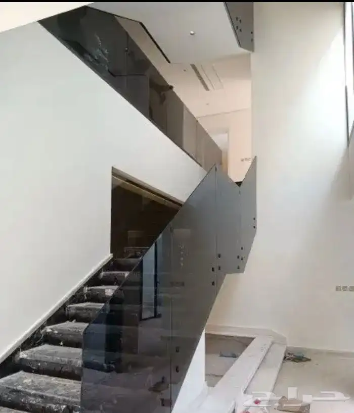 حاجز شاور زجاج سكريت المنيوم استركشر كارتنول مكاتب معارض 8