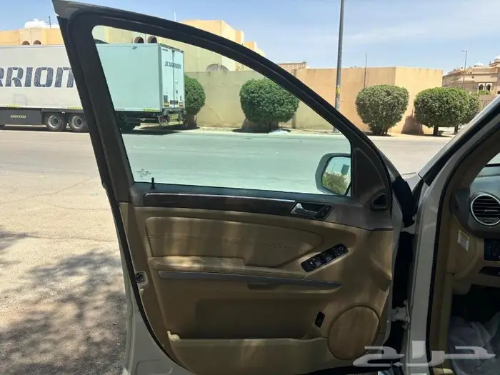 مارسيدس بينز ml350 قمة في النظافة 7