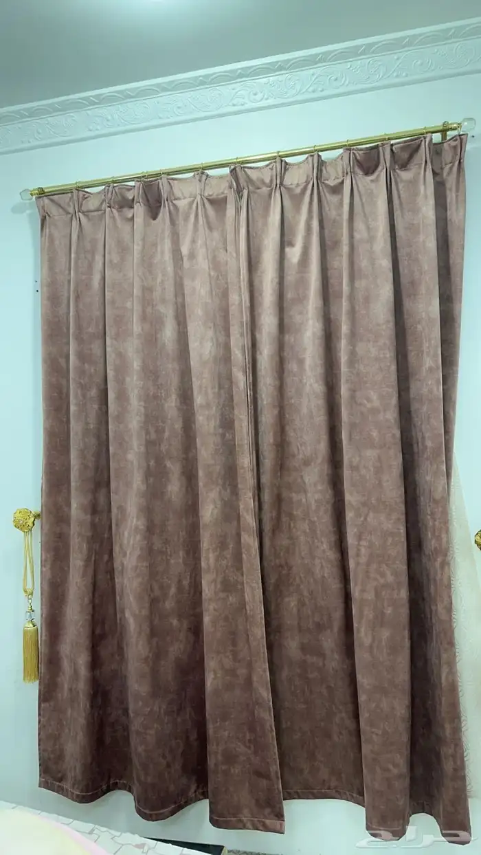 أثاث للبيع دولاب ستارة ومرتبه 5