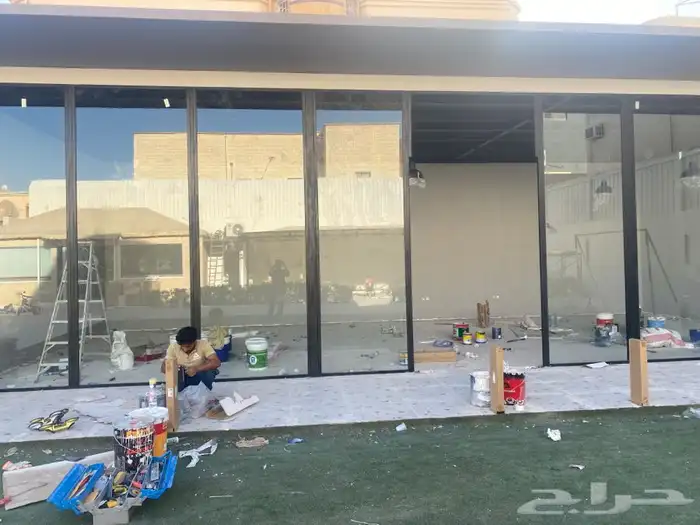 حاجز شاور زجاج سكريت المنيوم استركشر كارتنول مكاتب معارض 1