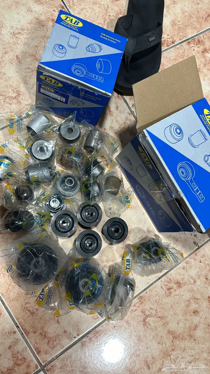 قطع غير لكزس جي اس 300 8
