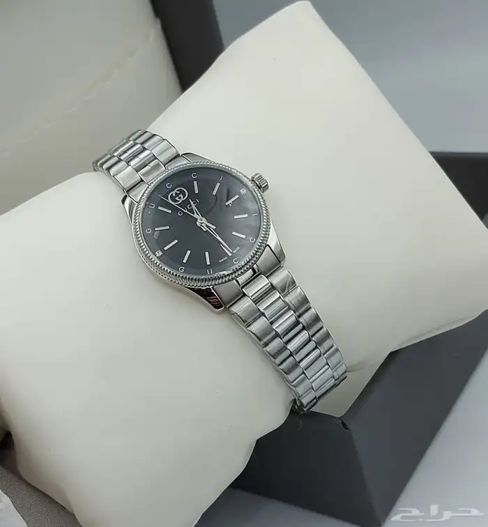 ساعات قوتشي نسائية 11