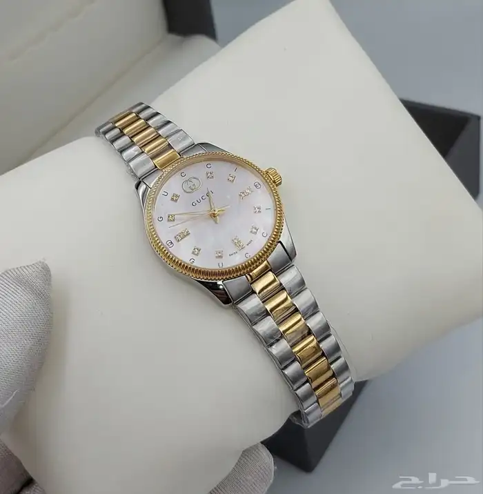 ساعات قوتشي نسائية 18