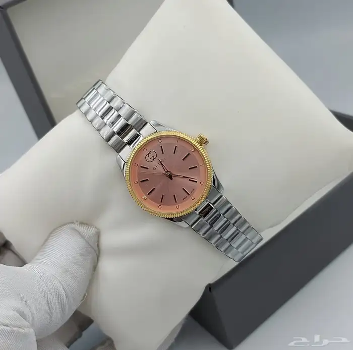 ساعات قوتشي نسائية 14