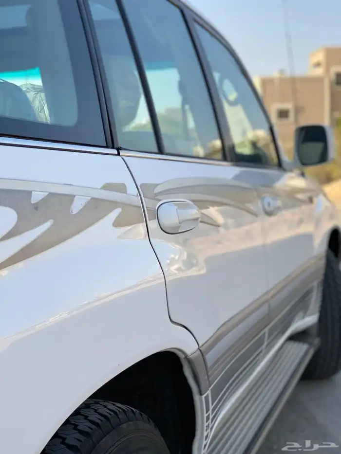 جيب 2003 مخزن تم البيع 24