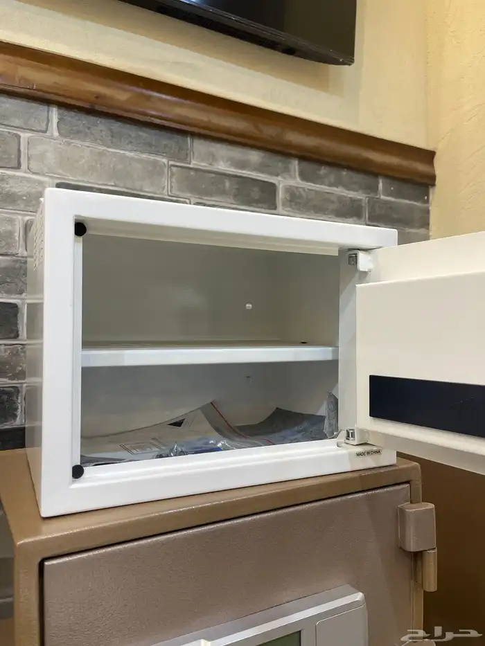 خزنة نقود ( توصيل مجانا ) 25