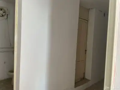 للإيجار خمسين غرفه سكن عمال مع مواقف سيارات كمب عمال 1