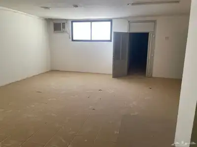 للإيجار خمسين غرفه سكن عمال مع مواقف سيارات كمب عمال 9