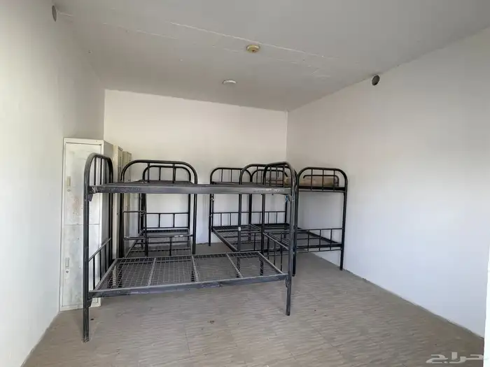 للإيجار خمسين غرفه سكن عمال مع مواقف سيارات كمب عمال 3