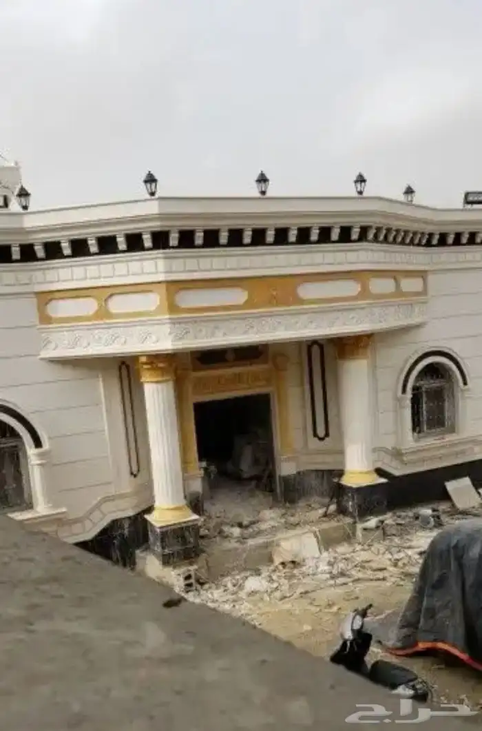 يوجد لدينا حجر رياض طبيعي على مكينكي 14