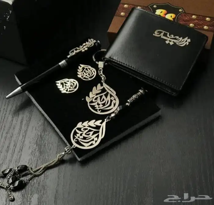محفظه وقلم وميداليه وكبك ومسبحه رجالي بالاسم حسب الطلب 5