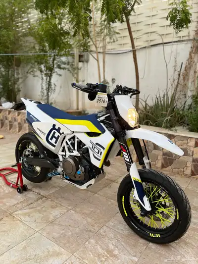 دباب kTM مقاس المكينة 700 0