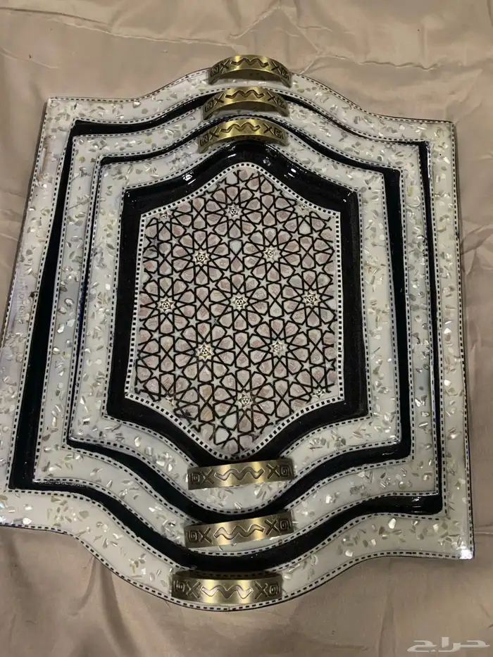 صواني. تقديم 12