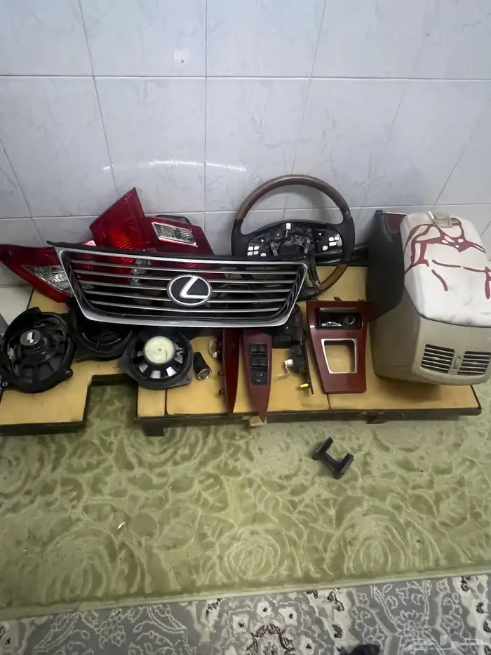 قطع غيار لكزس es350 2010 5