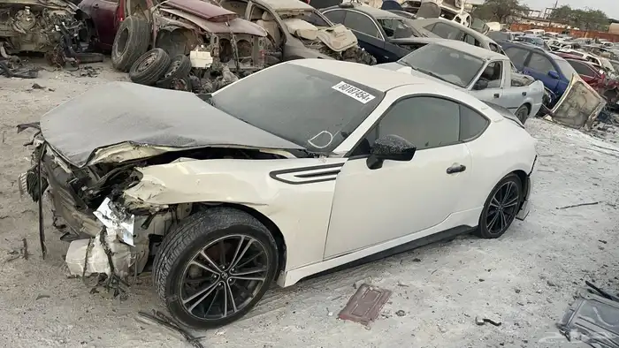 تيوتا 68 قطع غيار فقط في البحرين يوجد توصيل للسعوديه 13