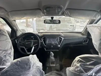 ايسوزو ديماكس غمارتين LS فل كامل اوتوماتيك -2024 5