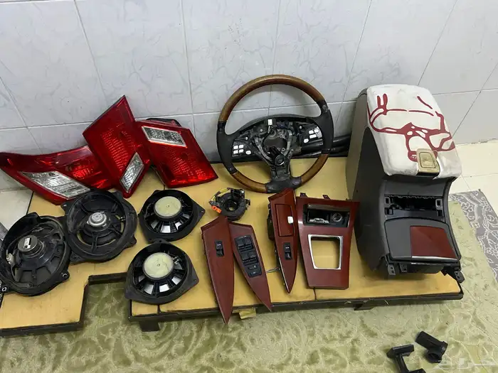 قطع غيار لكزس es350 2010 0