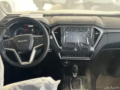 ايسوزو ديماكس غمارتين LS فل كامل اوتوماتيك -2024 8