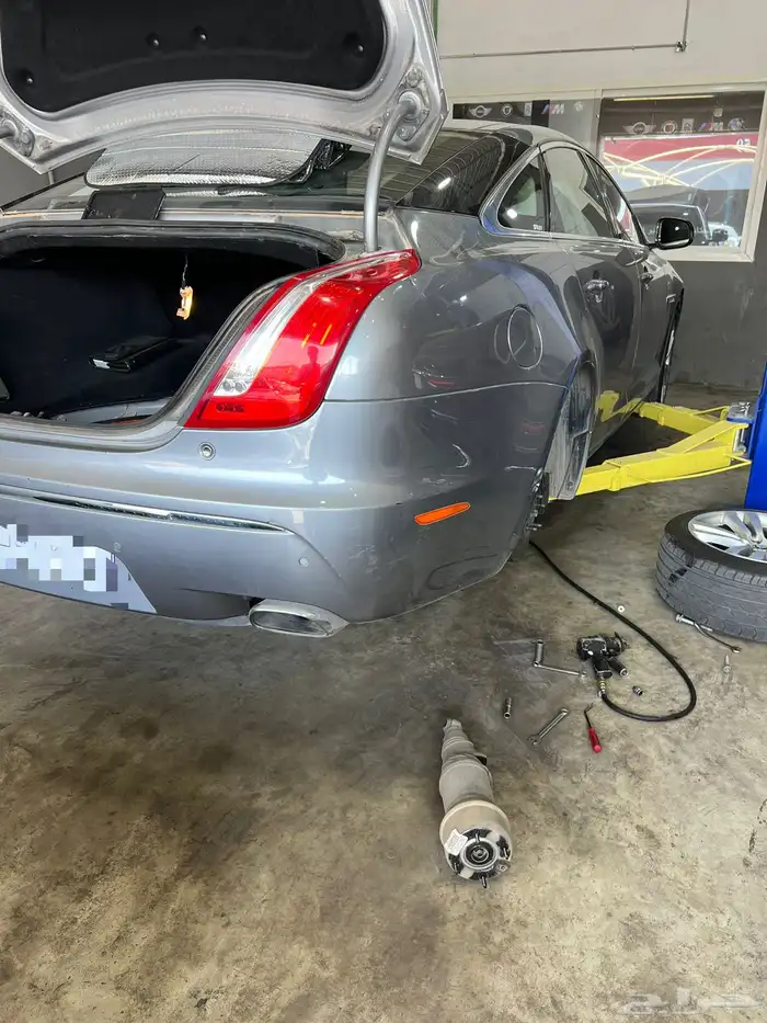 مساعدات جاكوار خلفي 2012 مساعد جاكوار خلفي 2015 2016 1