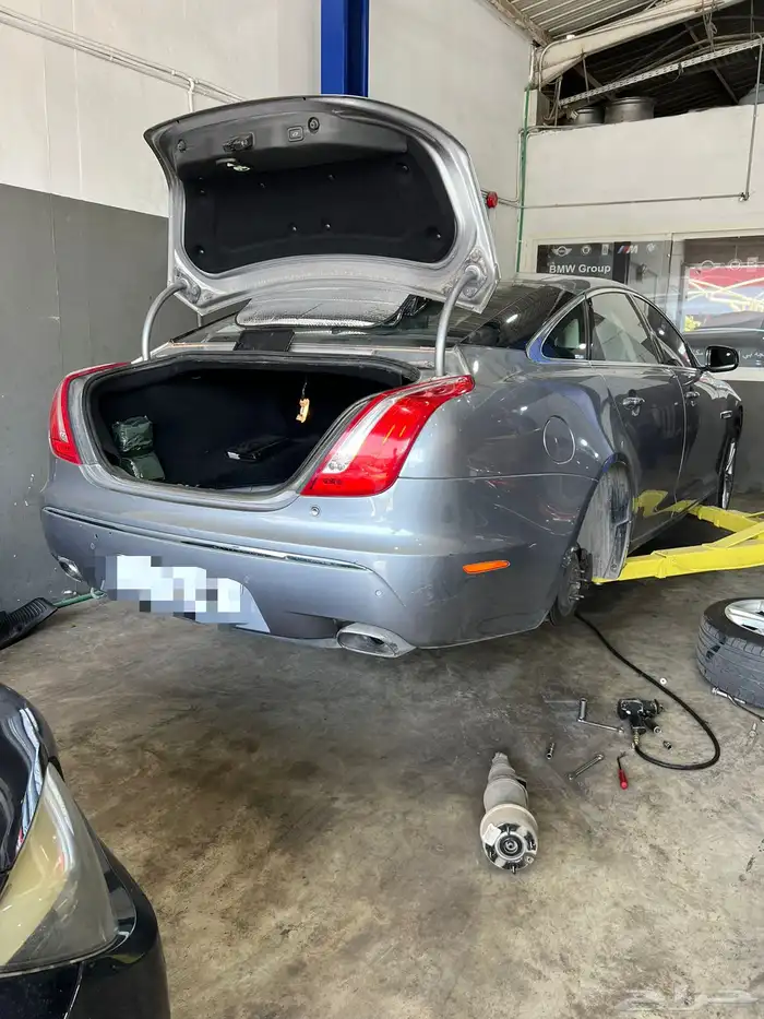 مساعدات جاكوار خلفي 2012 مساعد جاكوار خلفي 2015 2016 2