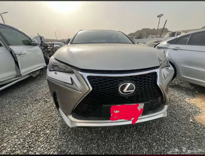لكزس nx تشليح قطع غيار فقط 2