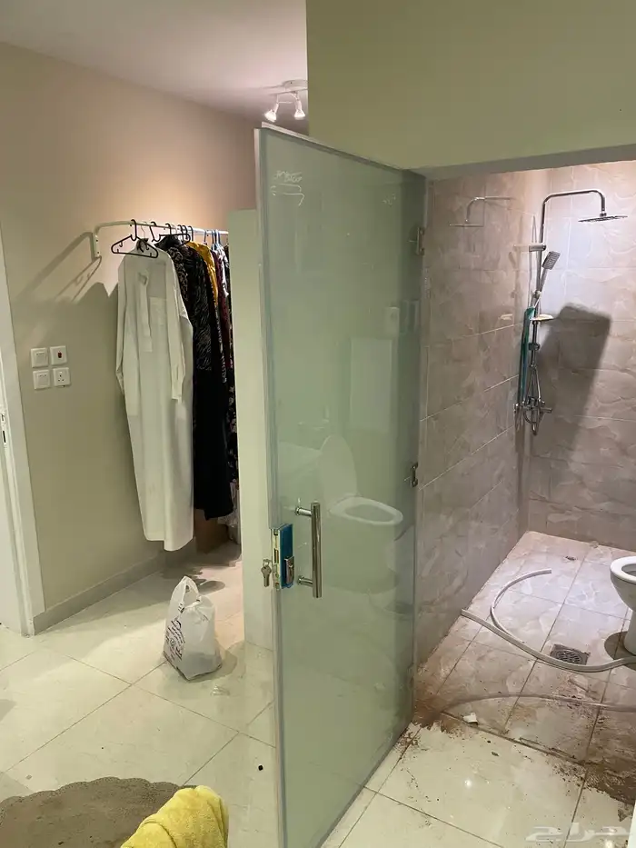 زجاج سيكوريت ومرايا 10