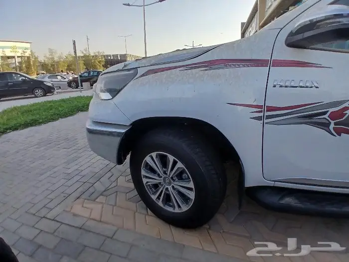 هايلوكس SGLX 2024 بنزين فل كامل بدل 0