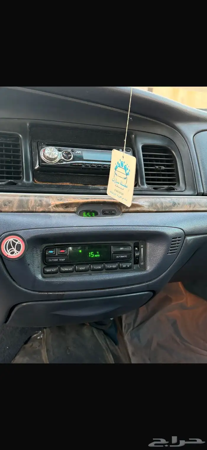 فورد فكتوريا 1998 تحمل لوحة مميزة 7