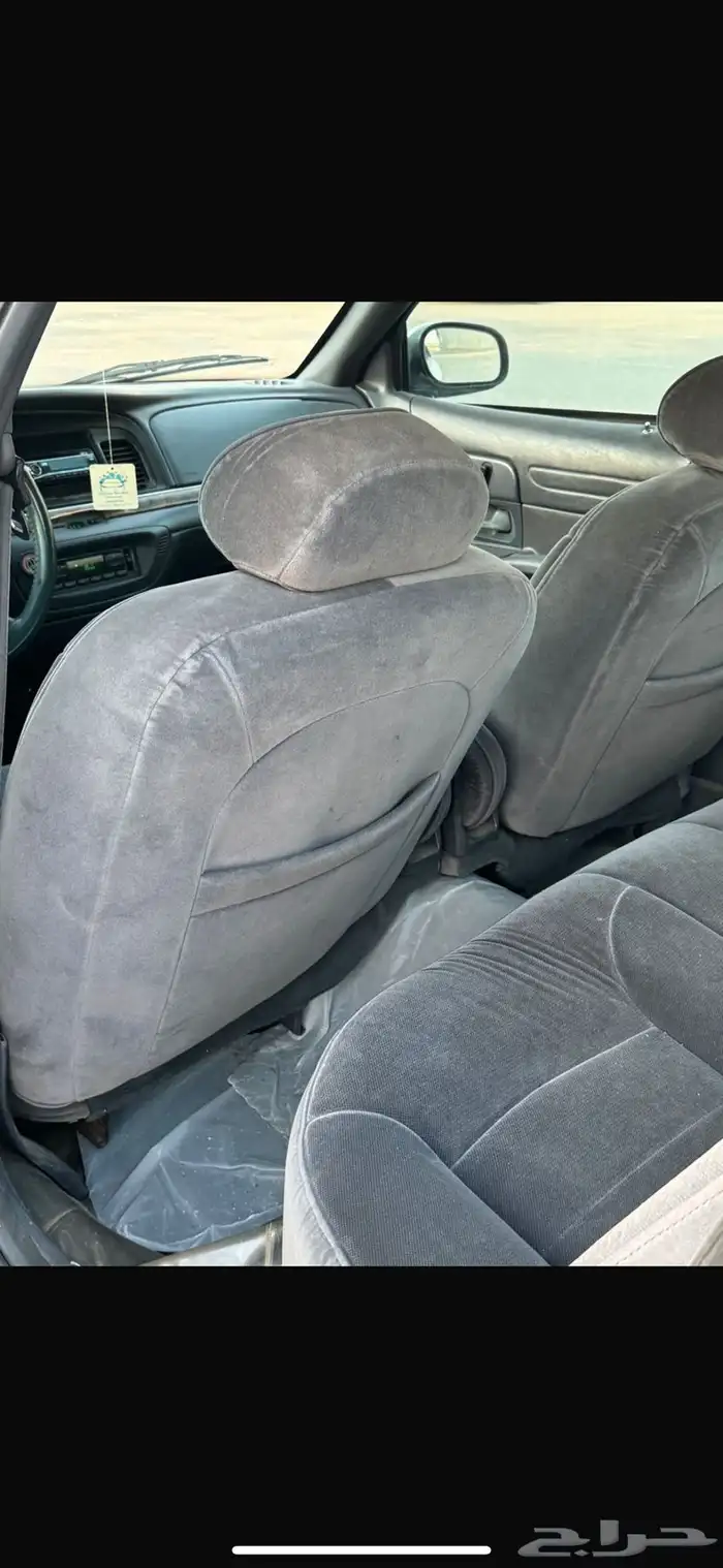 فورد فكتوريا 1998 تحمل لوحة مميزة 11