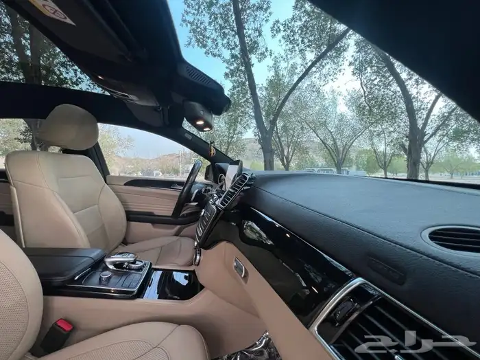 تم البيع جيب مرسيدس GLE 34 الجفالي 2018 32