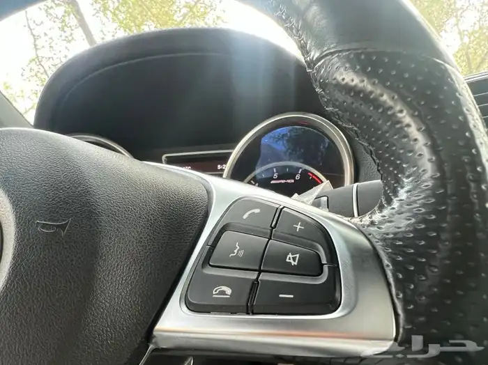 تم البيع جيب مرسيدس GLE 34 الجفالي 2018 54