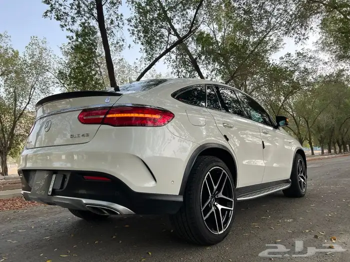 تم البيع جيب مرسيدس GLE 34 الجفالي 2018 85